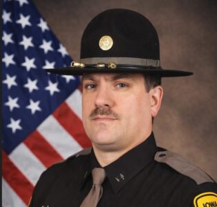 Sgt Michael Clyde - Guest Host on WhatCopsWatch.Com