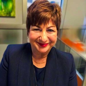 Crisis Negotiator Patty McConnell- a Guest on The Crisis Cop Podcast via WhatCopsWatch.Com & 2GuysTalking